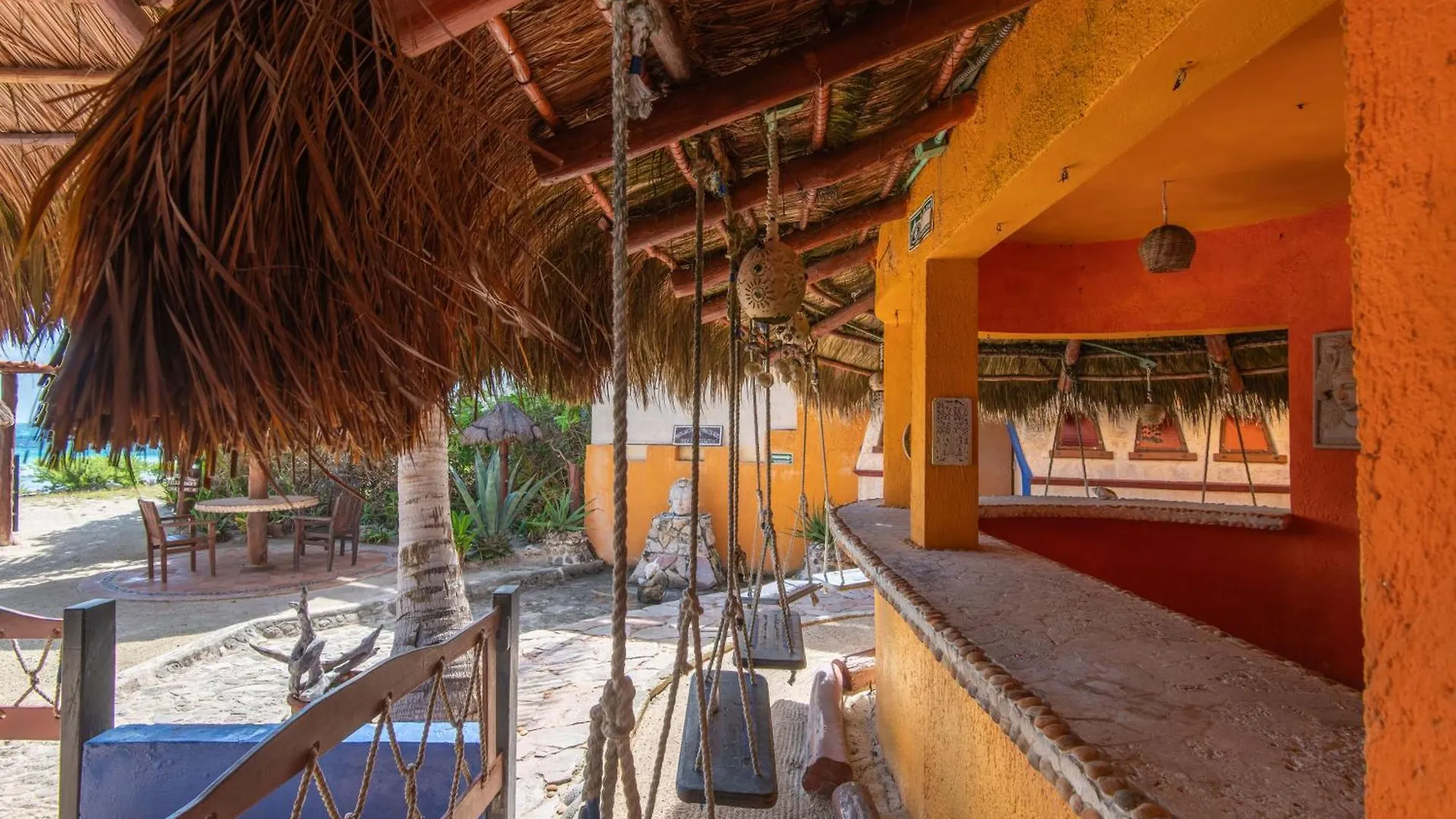 Bella Mar, Oceanfront Escape Otel Isla Mujeres Konukevi