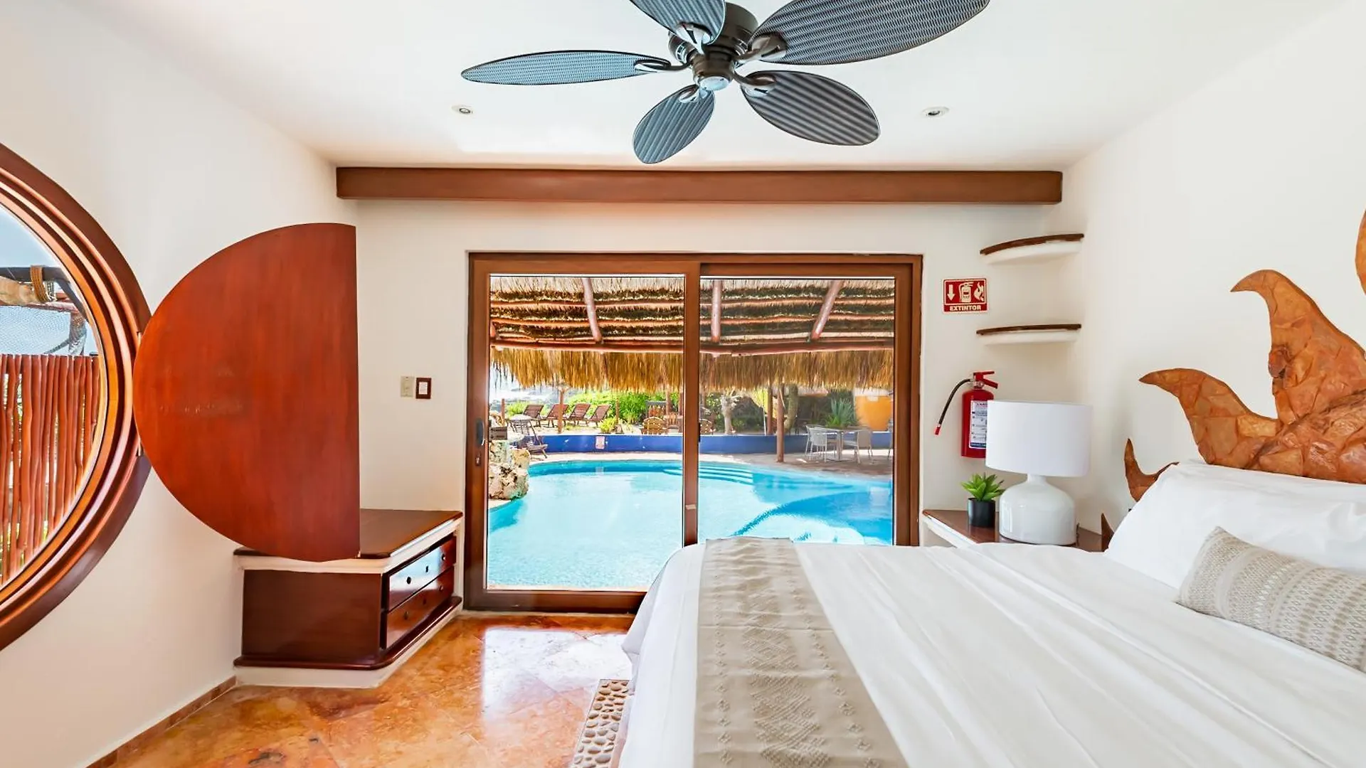 מלון איסלה מוחרס Bella Mar, Oceanfront Escape